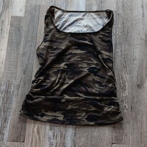 NWOT Camo Ruched Tank M